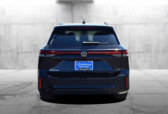 Volkswagen Tiguan Vehicle Image 06
