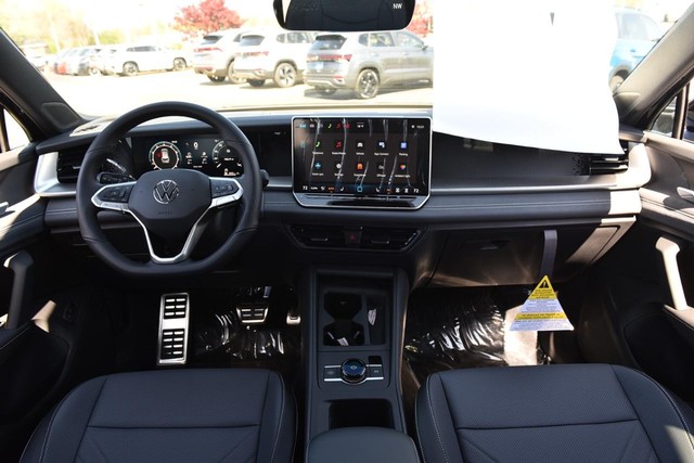 Volkswagen Tiguan Vehicle Image 07