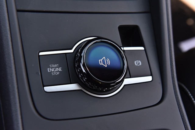 Volkswagen Tiguan Vehicle Image 17