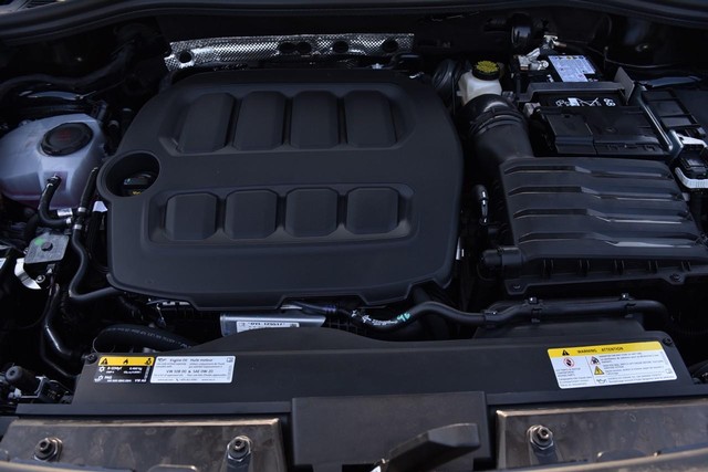 Volkswagen Tiguan Vehicle Image 27