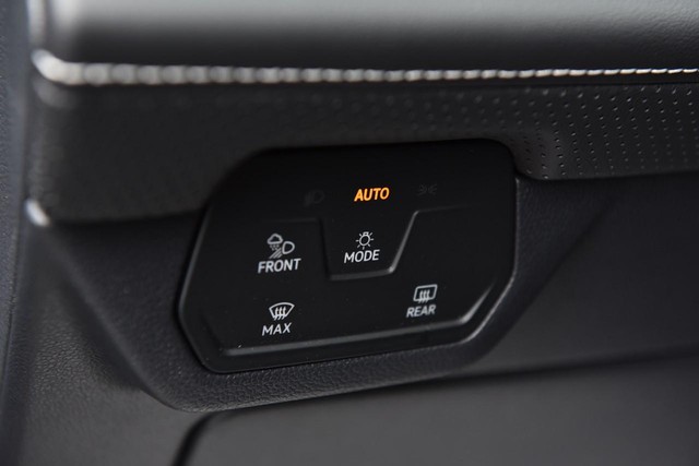 Volkswagen Atlas Vehicle Image 11