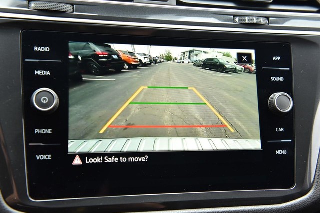 Volkswagen Tiguan Vehicle Image 12