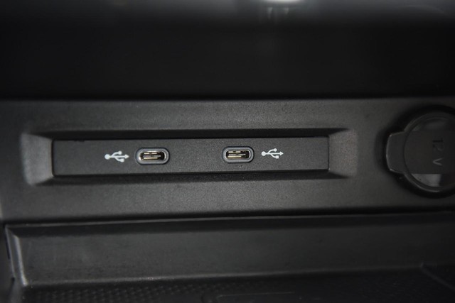 Volkswagen Tiguan Vehicle Image 15