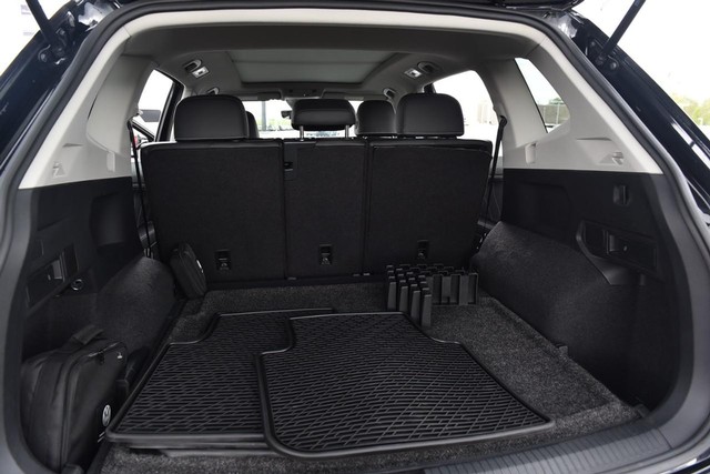 Volkswagen Tiguan Vehicle Image 25