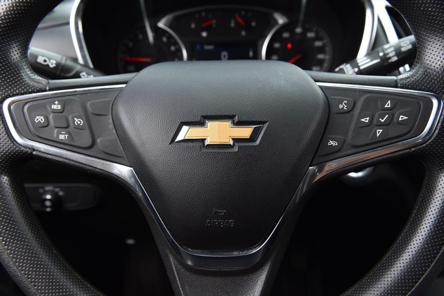 Chevrolet Equinox Vehicle Image 16