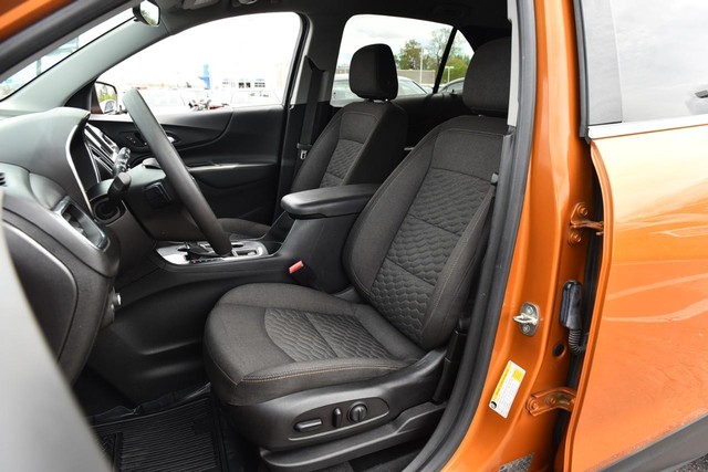 Chevrolet Equinox Vehicle Image 17