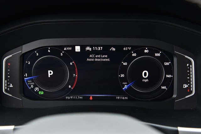 Volkswagen Atlas Cross Sport Vehicle Image 12