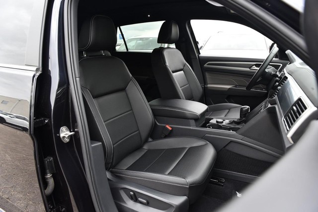 Volkswagen Atlas Cross Sport Vehicle Image 20