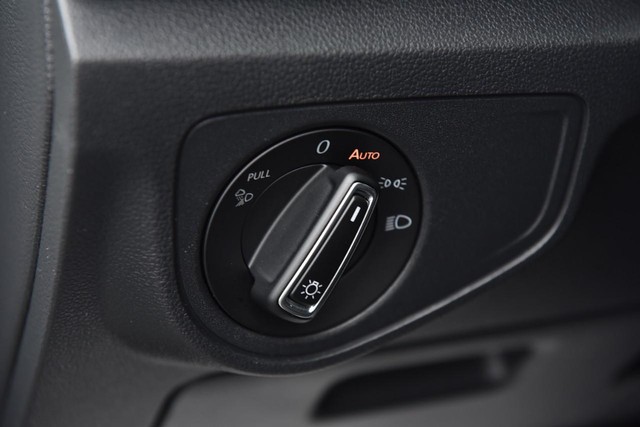 Volkswagen Atlas Cross Sport Vehicle Image 10