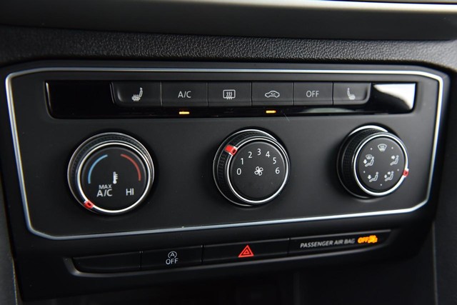 Volkswagen Atlas Cross Sport Vehicle Image 14