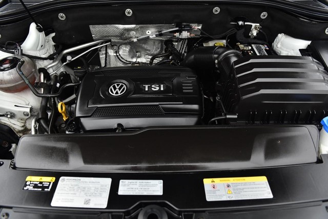 Volkswagen Atlas Cross Sport Vehicle Image 23