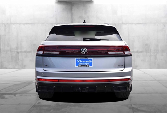 Volkswagen Atlas Cross Sport Vehicle Image 06