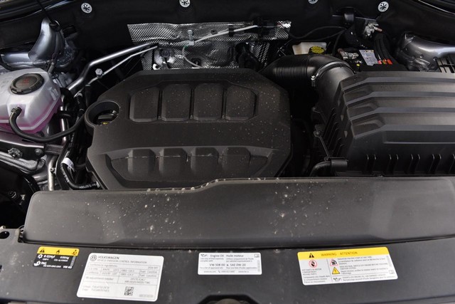 Volkswagen Atlas Cross Sport Vehicle Image 26