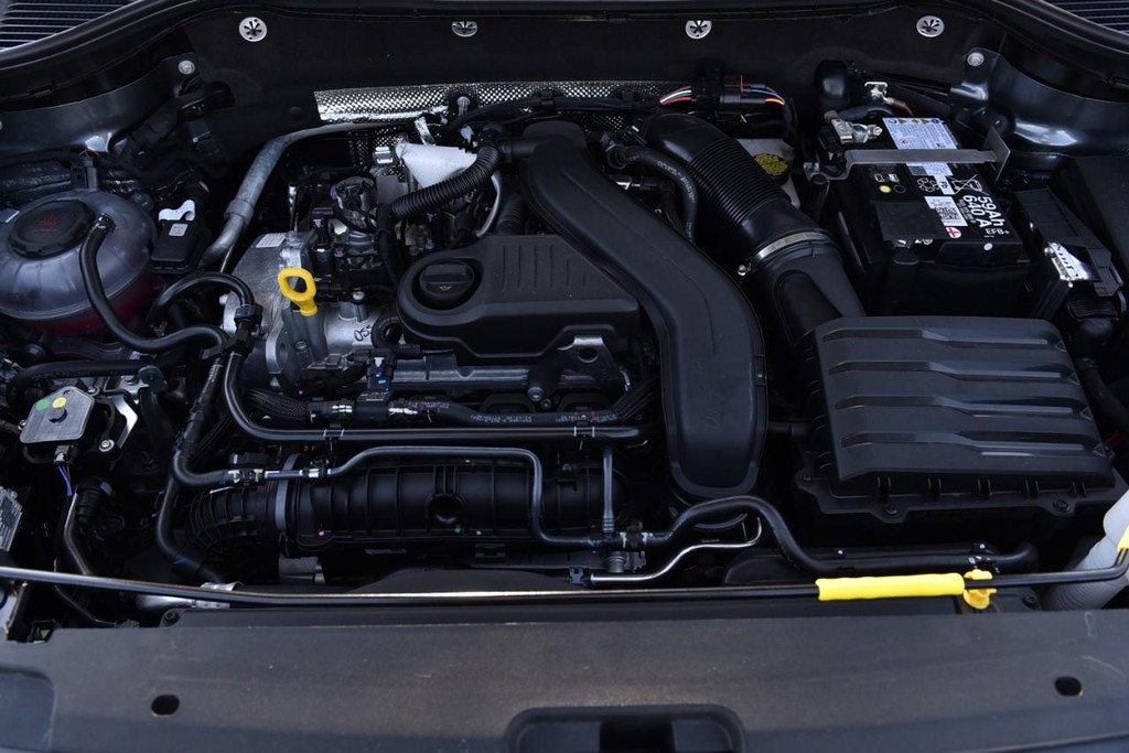 Volkswagen Taos Vehicle Full-screen Gallery Image 22