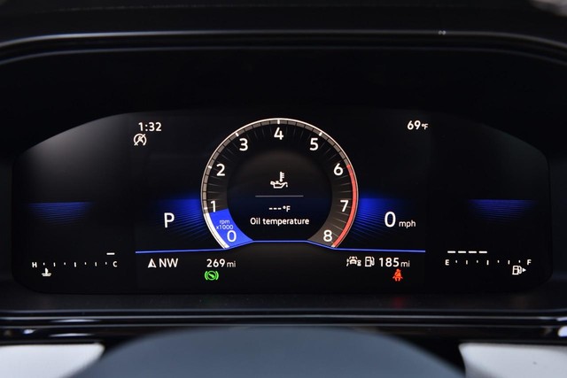 Volkswagen Taos Vehicle Image 11