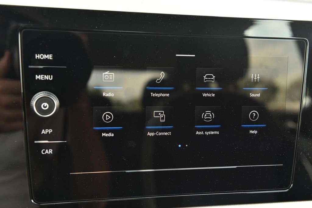 Volkswagen Taos Vehicle Full-screen Gallery Image 13