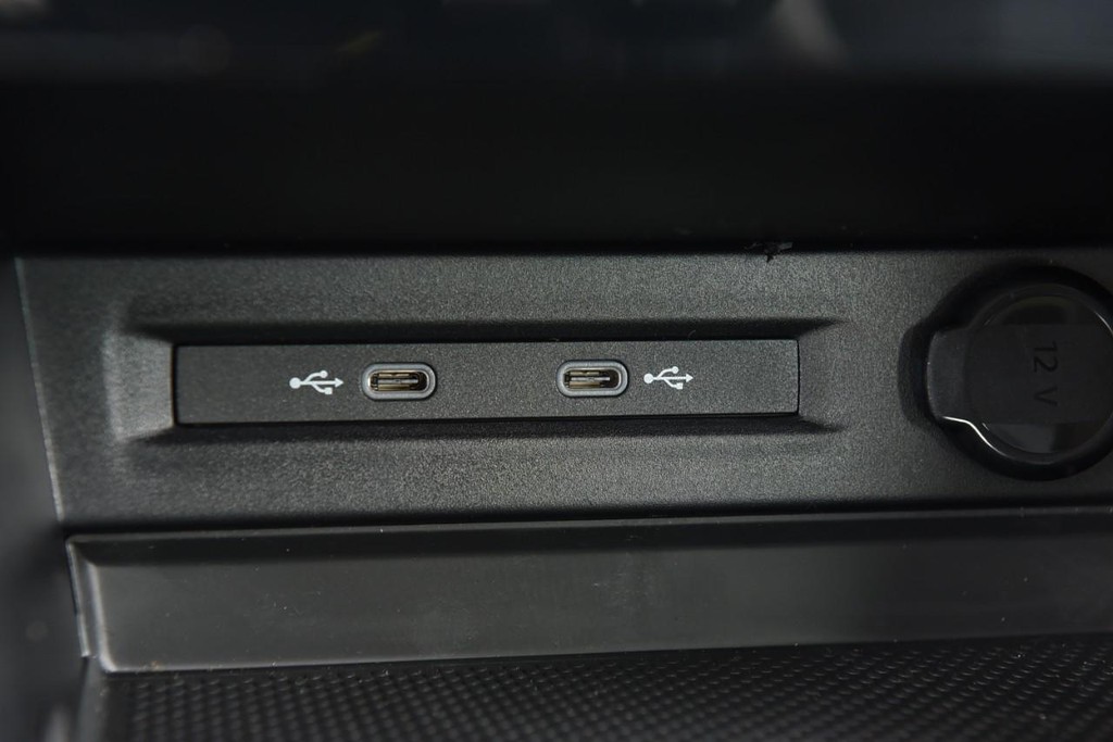 Volkswagen Taos Vehicle Full-screen Gallery Image 15