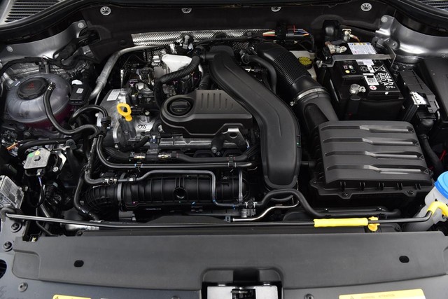 Volkswagen Taos Vehicle Image 22