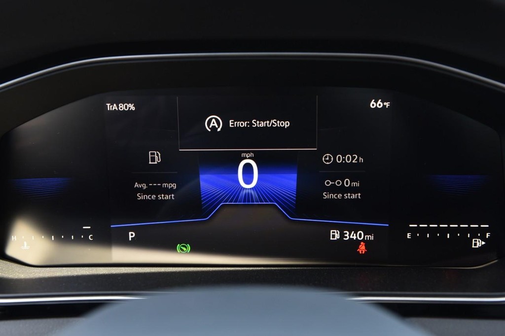 Volkswagen Jetta Vehicle Full-screen Gallery Image 12
