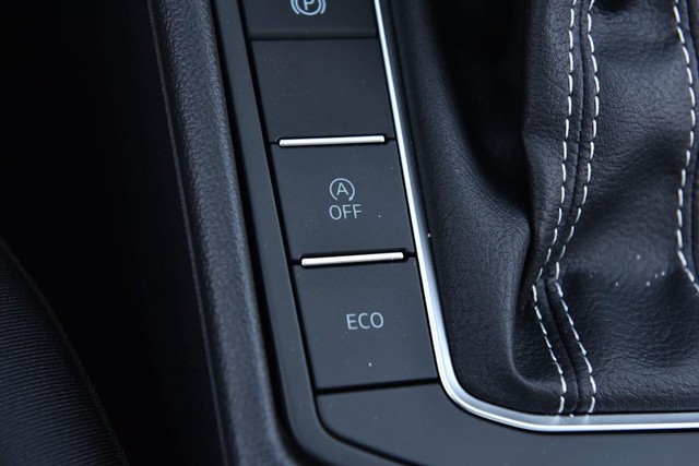 Volkswagen Jetta Vehicle Image 17