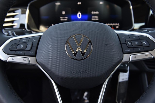Volkswagen Jetta Vehicle Image 18