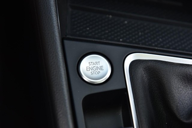 Volkswagen Jetta Vehicle Image 17