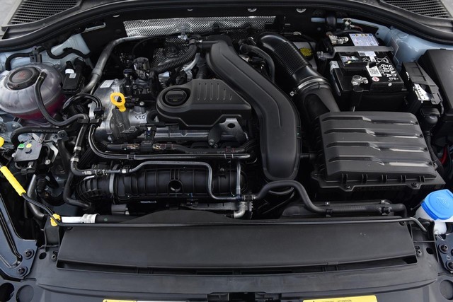 Volkswagen Jetta Vehicle Image 25