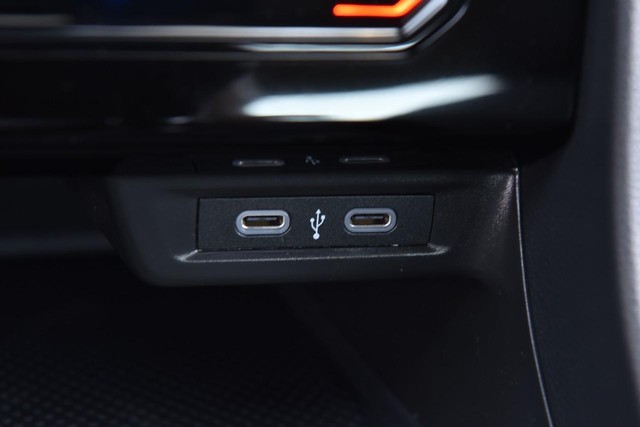 Volkswagen Jetta Vehicle Image 16