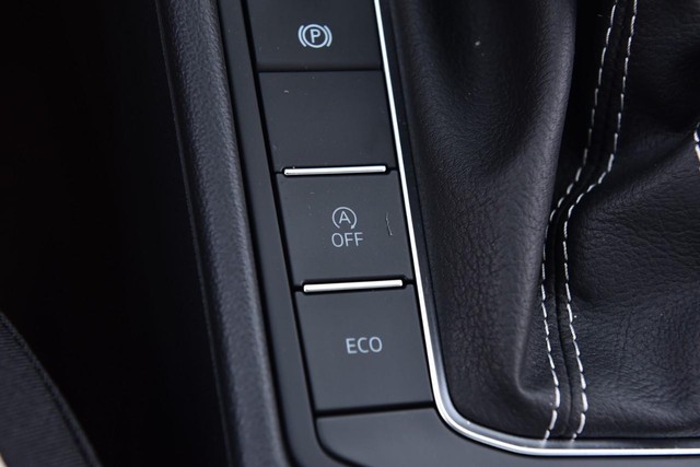 Volkswagen Jetta Vehicle Image 17
