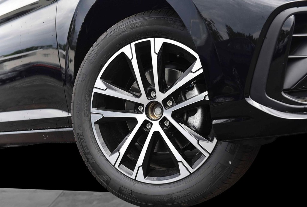 Volkswagen Jetta Vehicle Full-screen Gallery Image 3