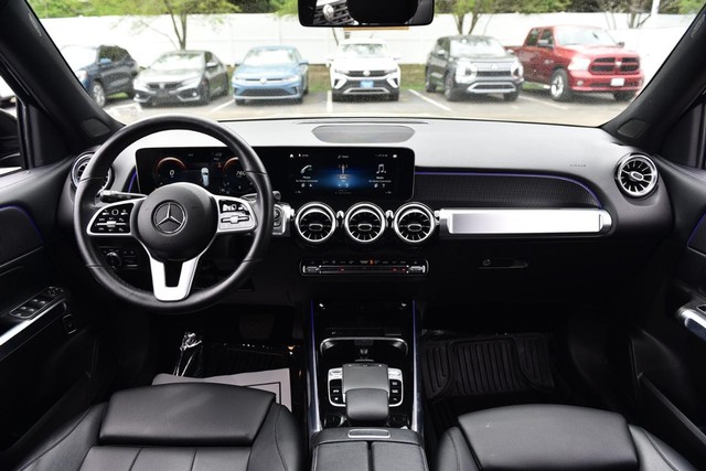 Mercedes-Benz GLB Vehicle Image 07