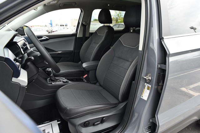 Volkswagen Taos Vehicle Image 20