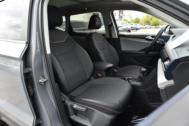 Volkswagen Taos Vehicle Image 21