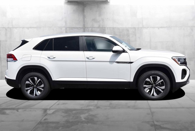 Volkswagen Atlas Cross Sport Vehicle Image 05