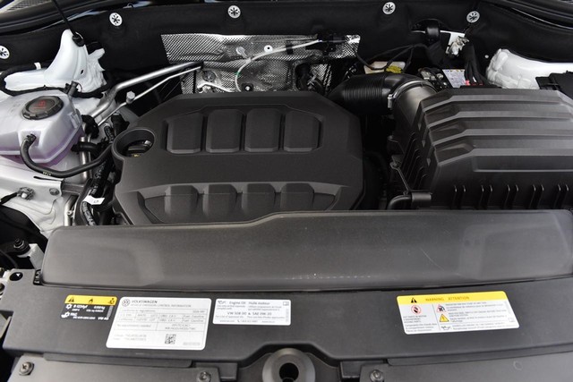Volkswagen Atlas Cross Sport Vehicle Image 24