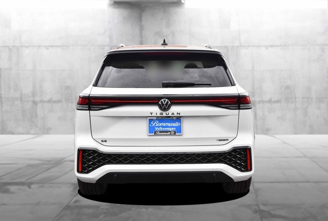 Volkswagen Tiguan Vehicle Image 06