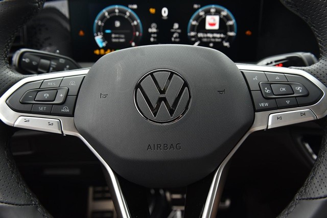 Volkswagen Tiguan Vehicle Image 18