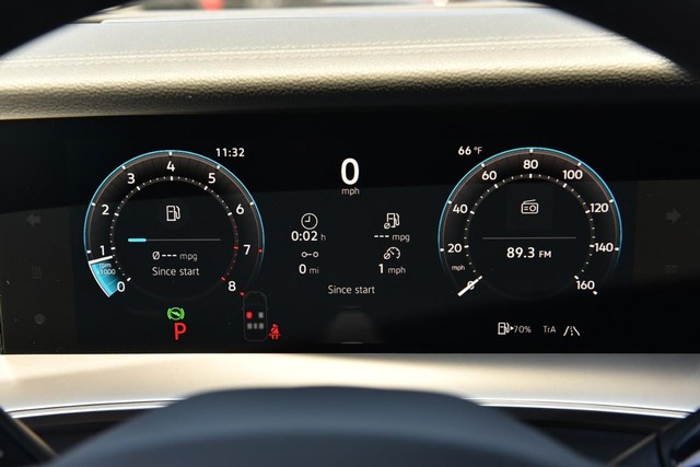 Volkswagen Tiguan Vehicle Image 12