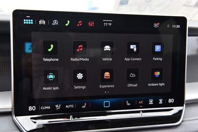 Volkswagen Tiguan Vehicle Image 15