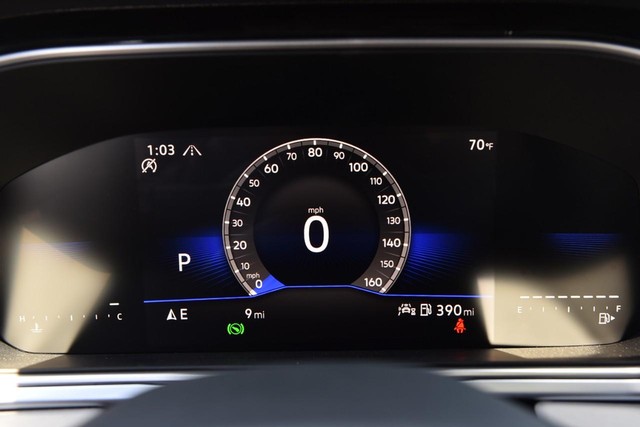 Volkswagen Taos Vehicle Image 11