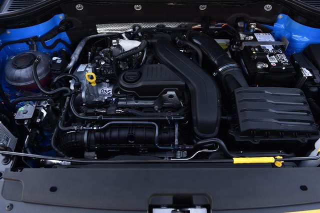 Volkswagen Taos Vehicle Image 27