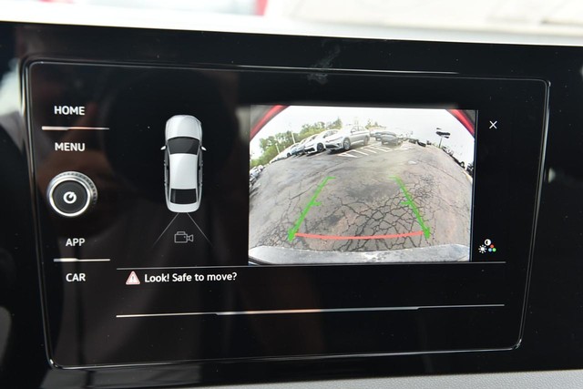 Volkswagen Jetta Vehicle Image 13