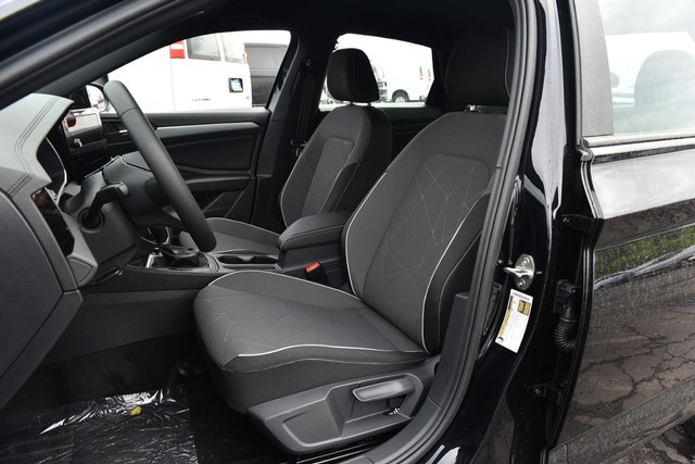 Volkswagen Jetta Vehicle Image 19
