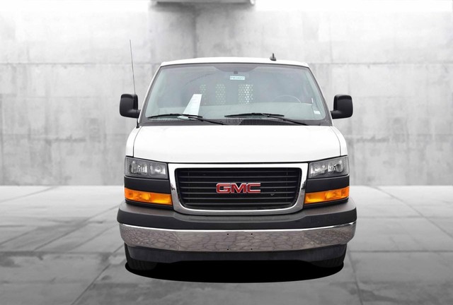 GMC Savana Cargo Van Vehicle Image 04