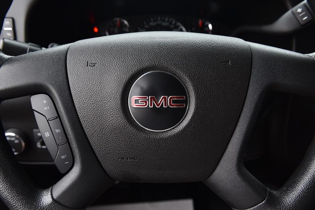 GMC Savana Cargo Van Vehicle Image 14