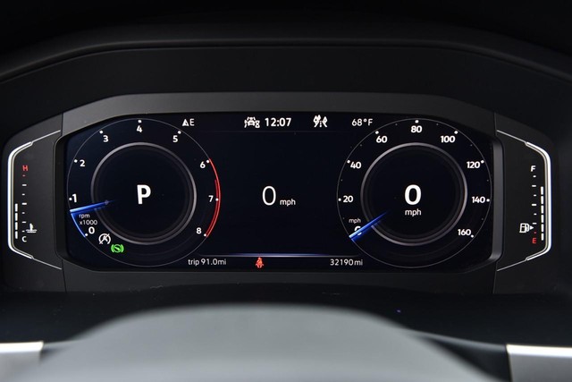 Volkswagen Atlas Cross Sport Vehicle Image 12