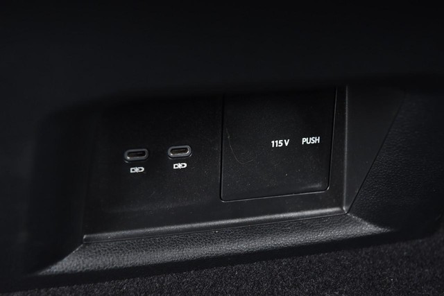 Volkswagen Atlas Cross Sport Vehicle Image 24
