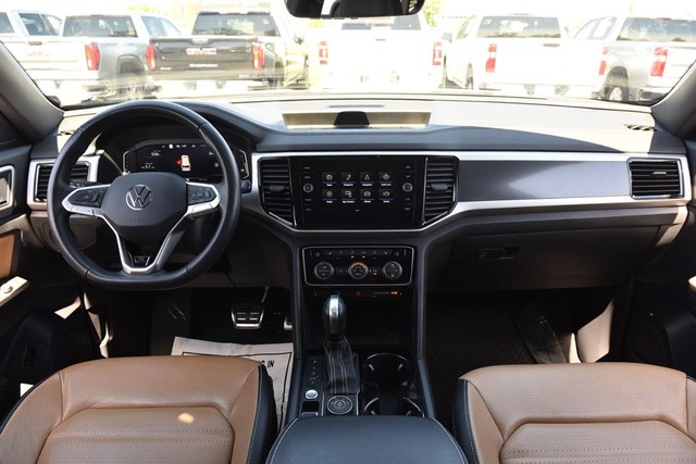 Volkswagen Atlas Cross Sport Vehicle Image 07