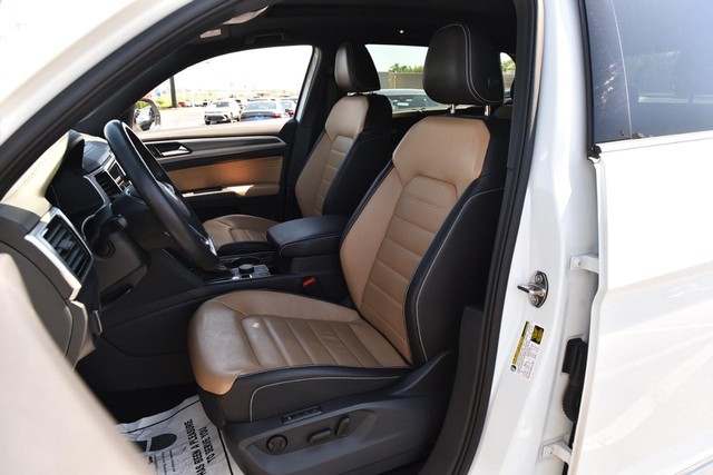 Volkswagen Atlas Cross Sport Vehicle Image 19