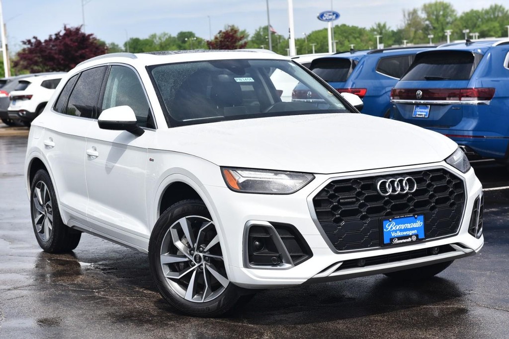 Audi Q5 Vehicle Full-screen Gallery Image 02